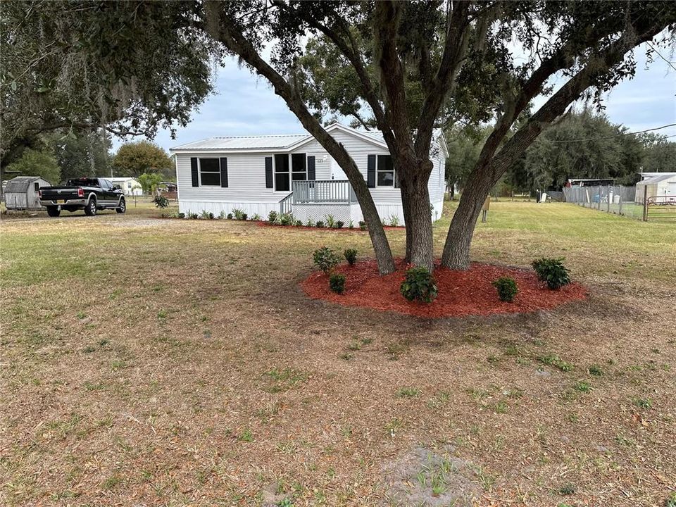 For Sale: $219,950 (3 beds, 2 baths, 960 Square Feet)
