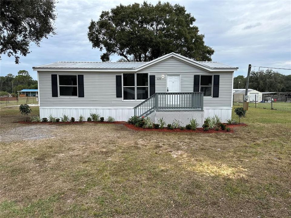 For Sale: $219,950 (3 beds, 2 baths, 960 Square Feet)