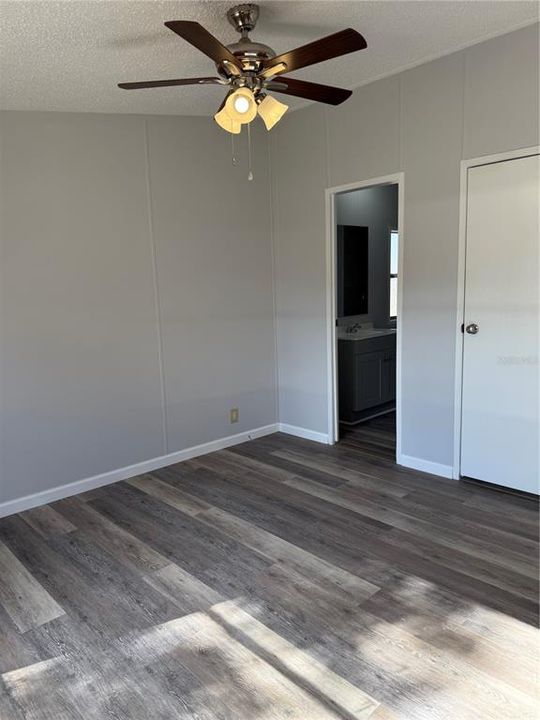 For Sale: $219,950 (3 beds, 2 baths, 960 Square Feet)