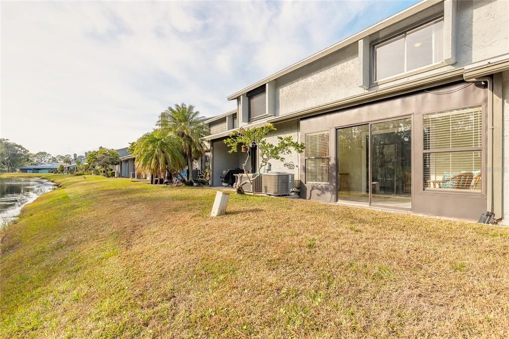 На продажу: $199,900 (2 спален, 2 ванн, 1262 Квадратных фут)