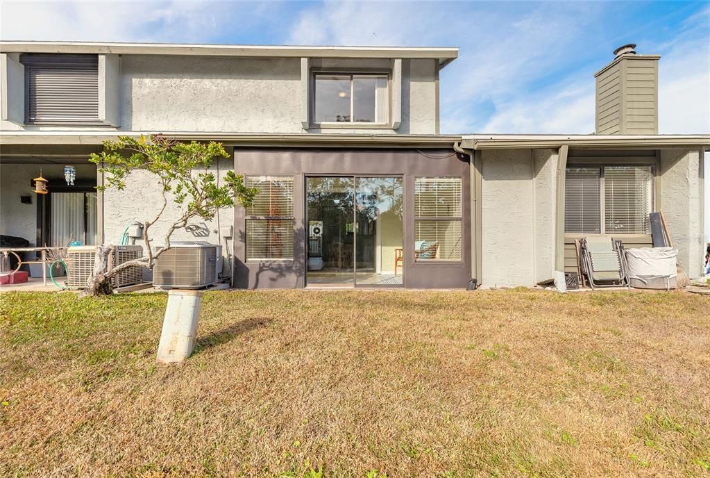 На продажу: $199,900 (2 спален, 2 ванн, 1262 Квадратных фут)