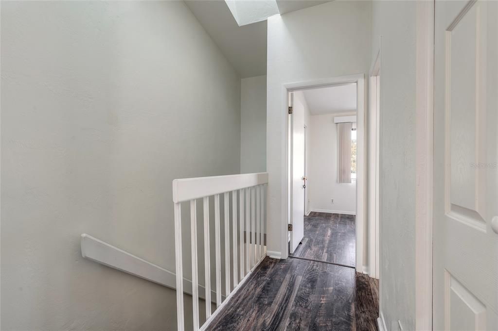 На продажу: $199,900 (2 спален, 2 ванн, 1262 Квадратных фут)