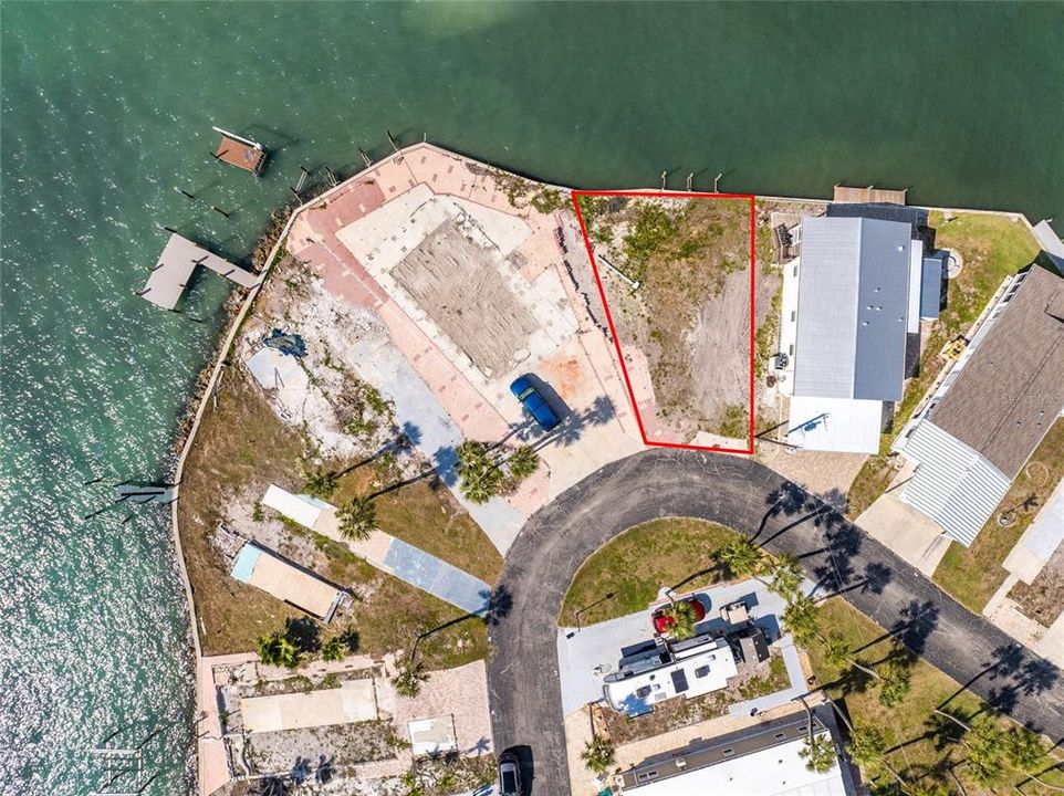Active With Contract: $110,000 (0.06 acres)