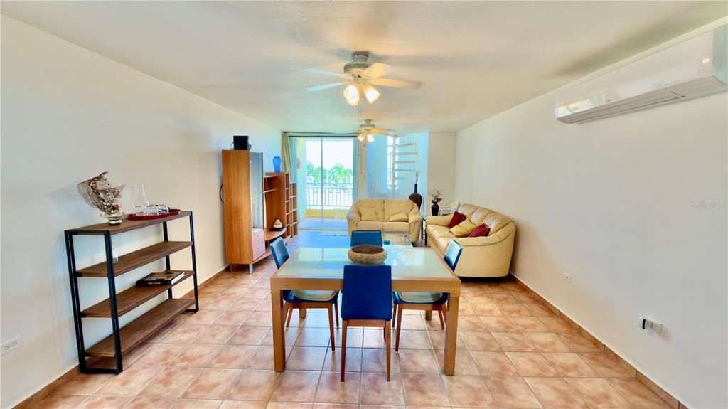 En Venta: $275,000 (3 camas, 2 baños, 1425 Pies cuadrados)