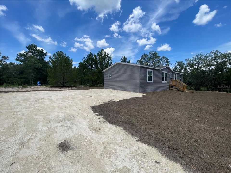 Active With Contract: $237,500 (4 beds, 2 baths, 1404 Square Feet)