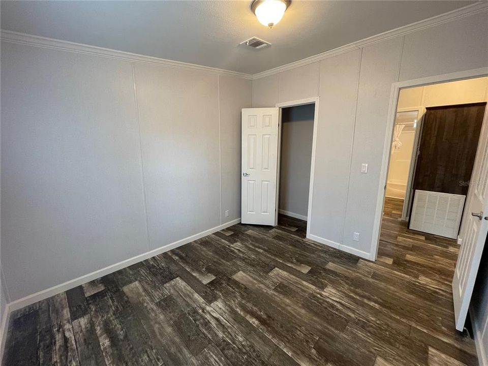 Active With Contract: $237,500 (4 beds, 2 baths, 1404 Square Feet)