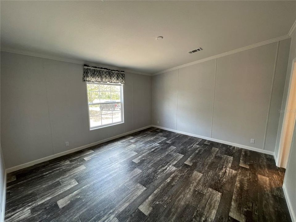 Active With Contract: $237,500 (4 beds, 2 baths, 1404 Square Feet)