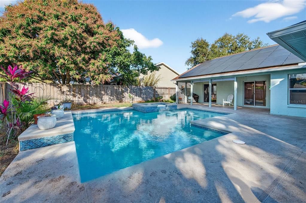 En Venta: $474,900 (4 camas, 2 baños, 1904 Pies cuadrados)