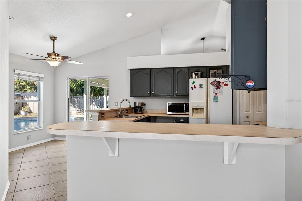 En Venta: $474,900 (4 camas, 2 baños, 1904 Pies cuadrados)