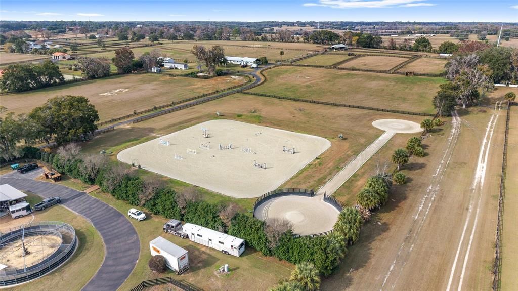 For Sale: $3,900,000 (3 beds, 2 baths, 1127 Square Feet)
