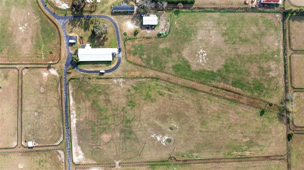 For Sale: $3,900,000 (3 beds, 2 baths, 1127 Square Feet)