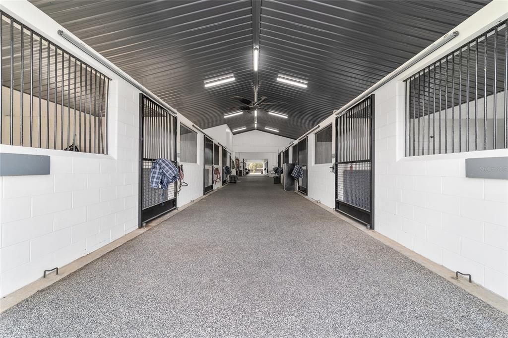 For Sale: $3,900,000 (3 beds, 2 baths, 1127 Square Feet)