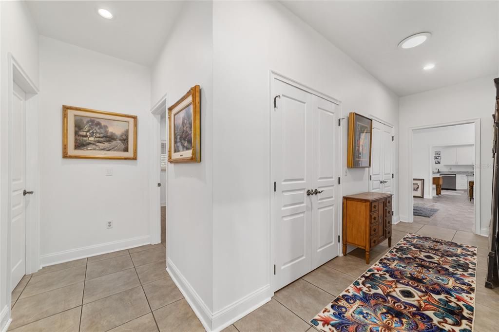 For Sale: $3,900,000 (3 beds, 2 baths, 1127 Square Feet)