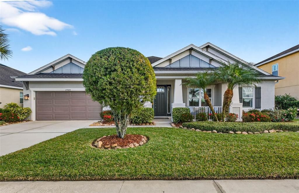 Activo con contrato: $799,900 (4 camas, 3 baños, 3211 Pies cuadrados)