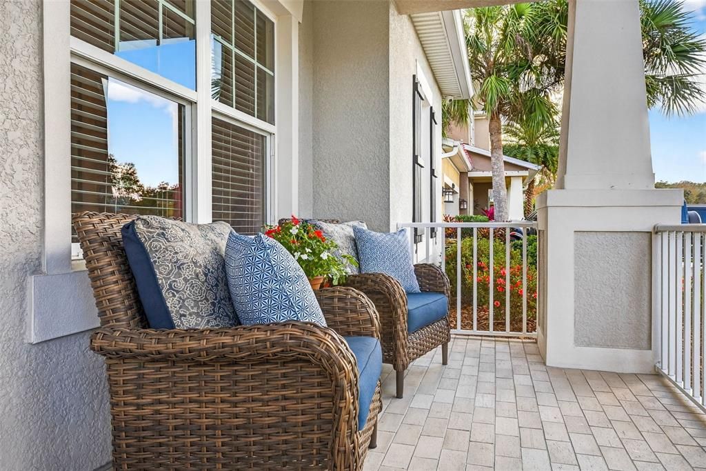 Activo con contrato: $799,900 (4 camas, 3 baños, 3211 Pies cuadrados)