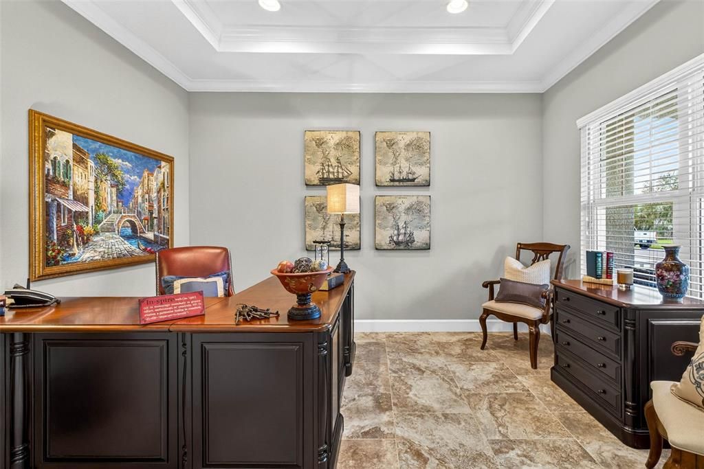 Activo con contrato: $799,900 (4 camas, 3 baños, 3211 Pies cuadrados)