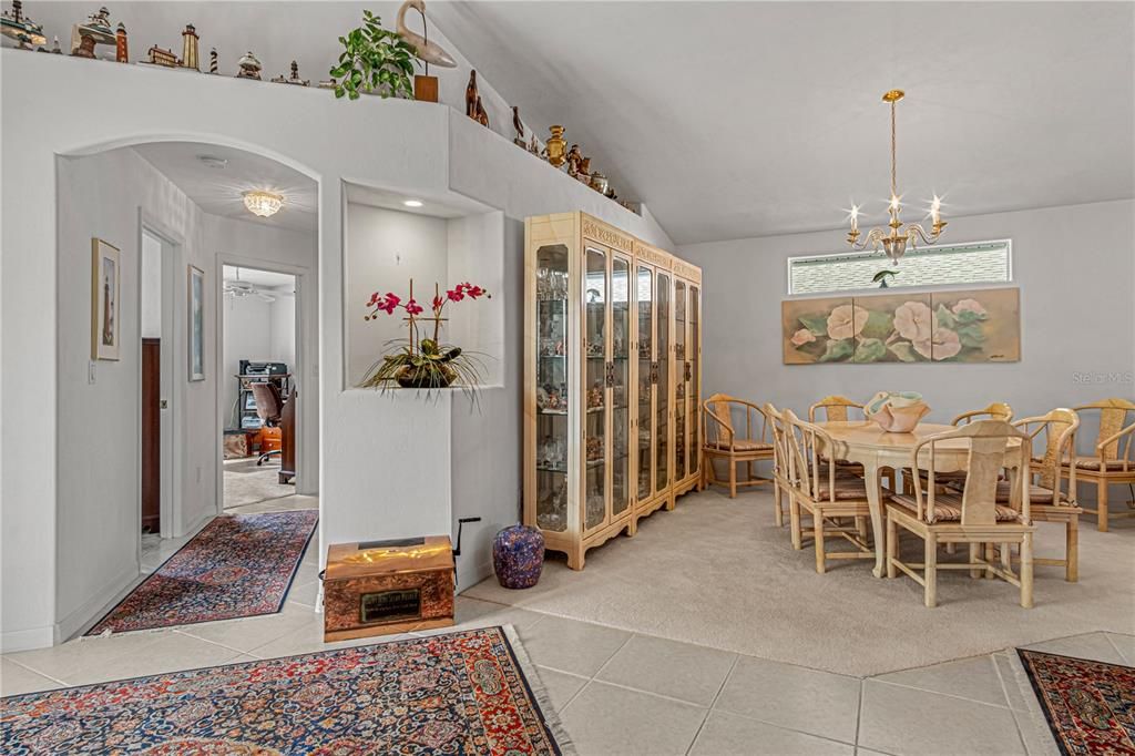 Под контрактом: $469,000 (3 спален, 3 ванн, 2512 Квадратных фут)