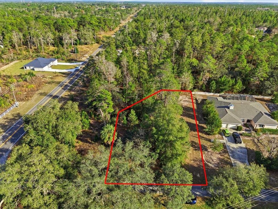 На продажу: $39,900 (0.28 acres)