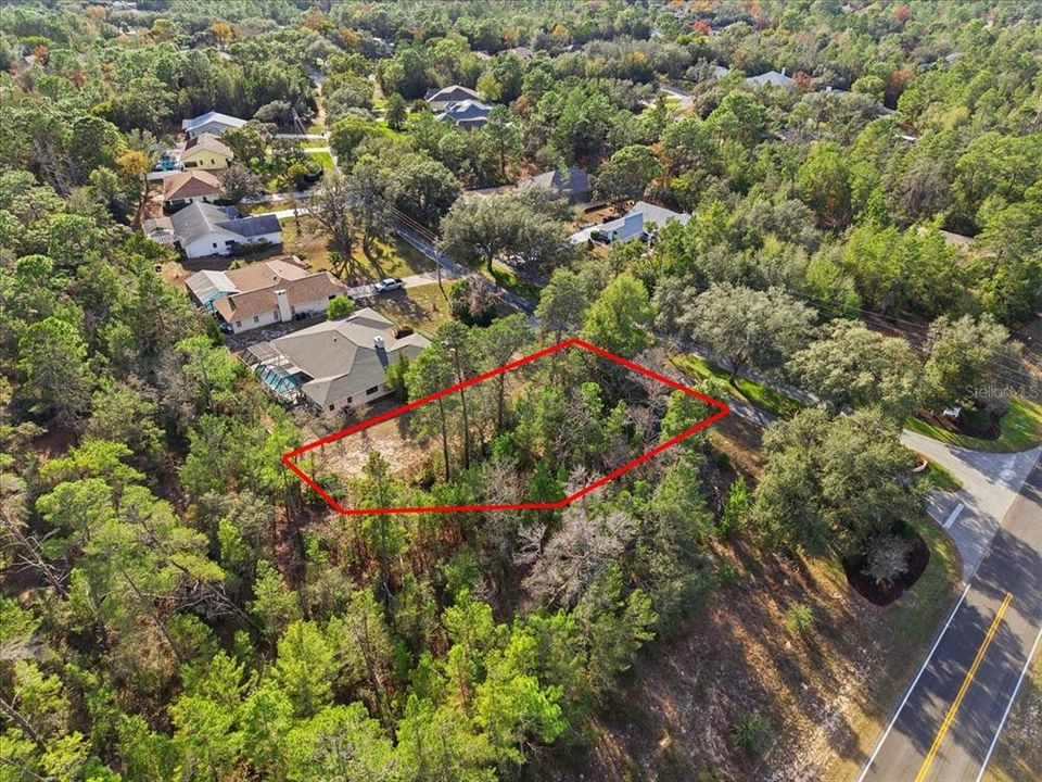 На продажу: $39,900 (0.28 acres)