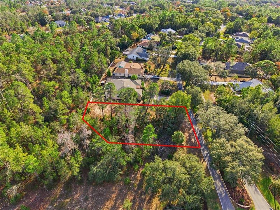 На продажу: $39,900 (0.28 acres)