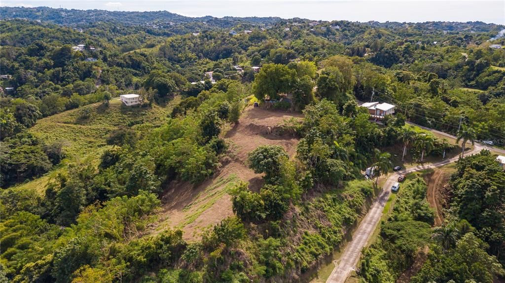 待售: $175,000 (0.89 acres)