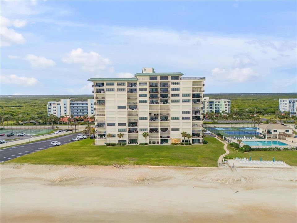 Activo con contrato: $779,900 (2 camas, 2 baños, 1352 Pies cuadrados)