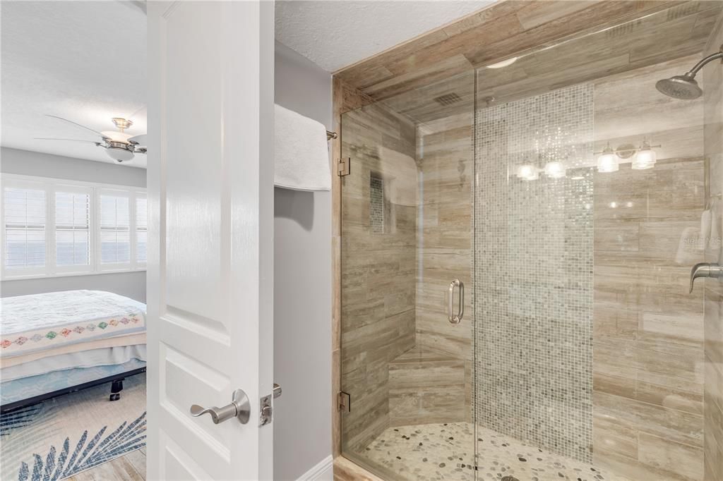 Activo con contrato: $779,900 (2 camas, 2 baños, 1352 Pies cuadrados)