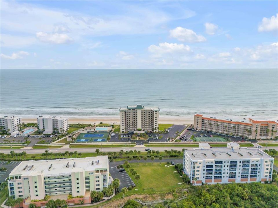 Activo con contrato: $779,900 (2 camas, 2 baños, 1352 Pies cuadrados)