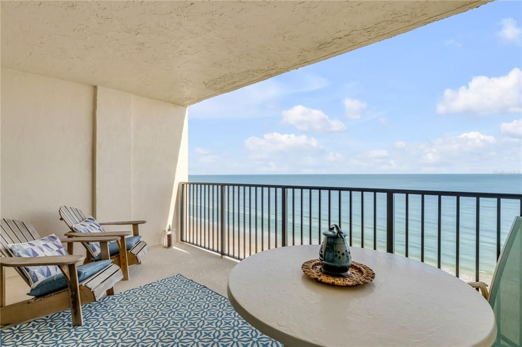 Activo con contrato: $779,900 (2 camas, 2 baños, 1352 Pies cuadrados)
