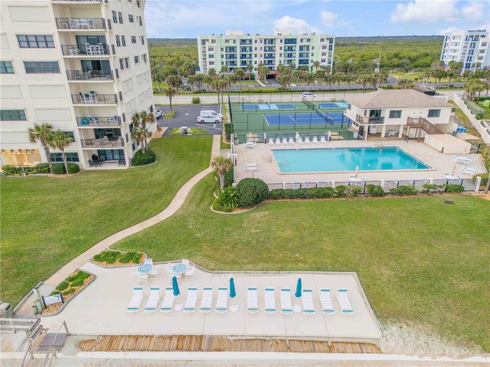 Activo con contrato: $779,900 (2 camas, 2 baños, 1352 Pies cuadrados)
