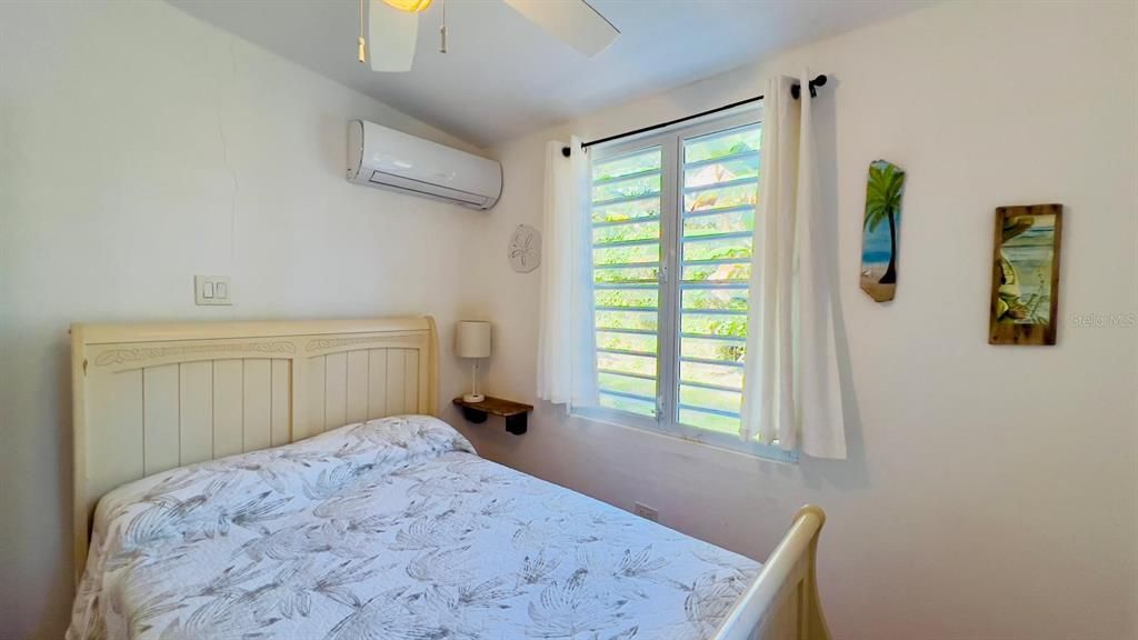 En Venta: $350,000 (2 camas, 1 baños, 550 Pies cuadrados)