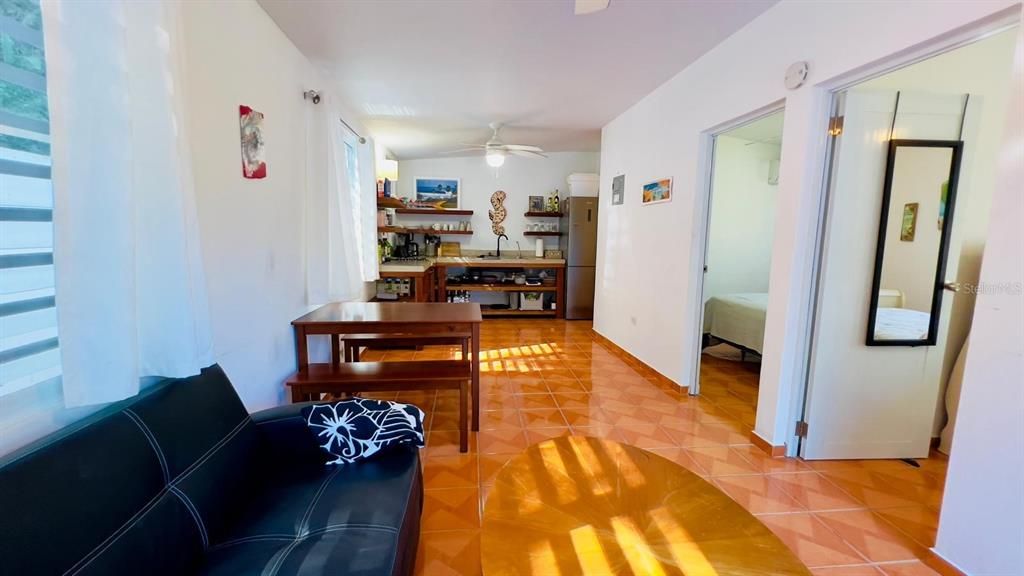En Venta: $350,000 (2 camas, 1 baños, 550 Pies cuadrados)