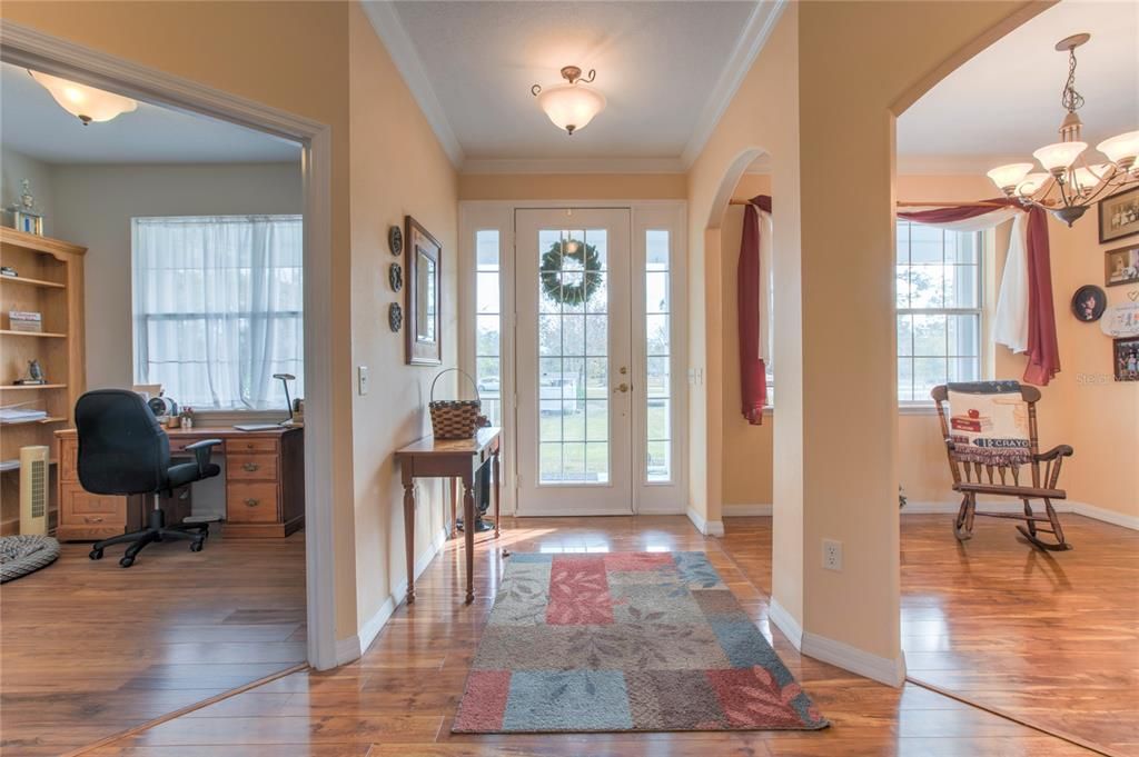For Sale: $915,000 (4 beds, 2 baths, 1777 Square Feet)