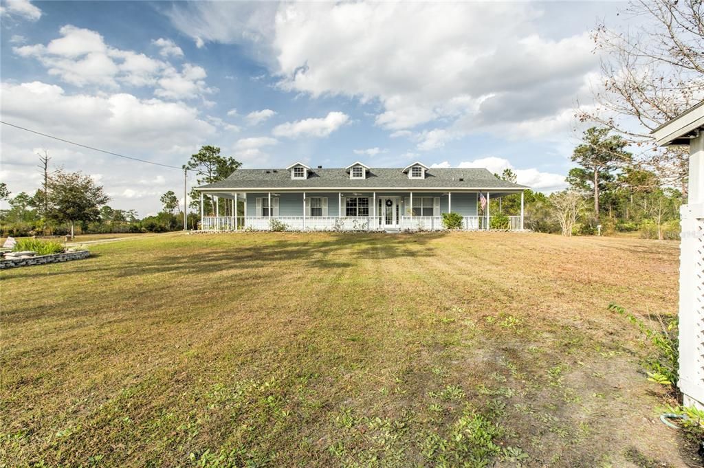 For Sale: $915,000 (4 beds, 2 baths, 1777 Square Feet)