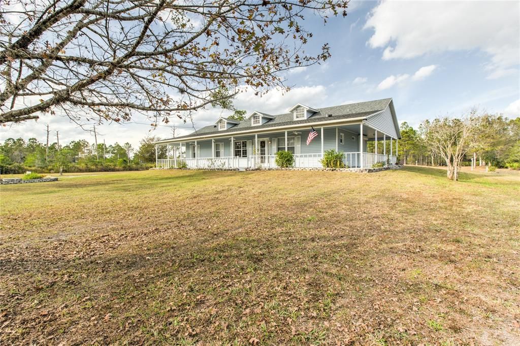 For Sale: $915,000 (4 beds, 2 baths, 1777 Square Feet)