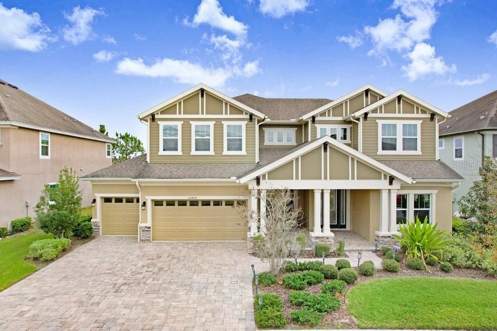 合同活跃: $925,000 (5 贝兹, 3 浴室, 4088 平方英尺)