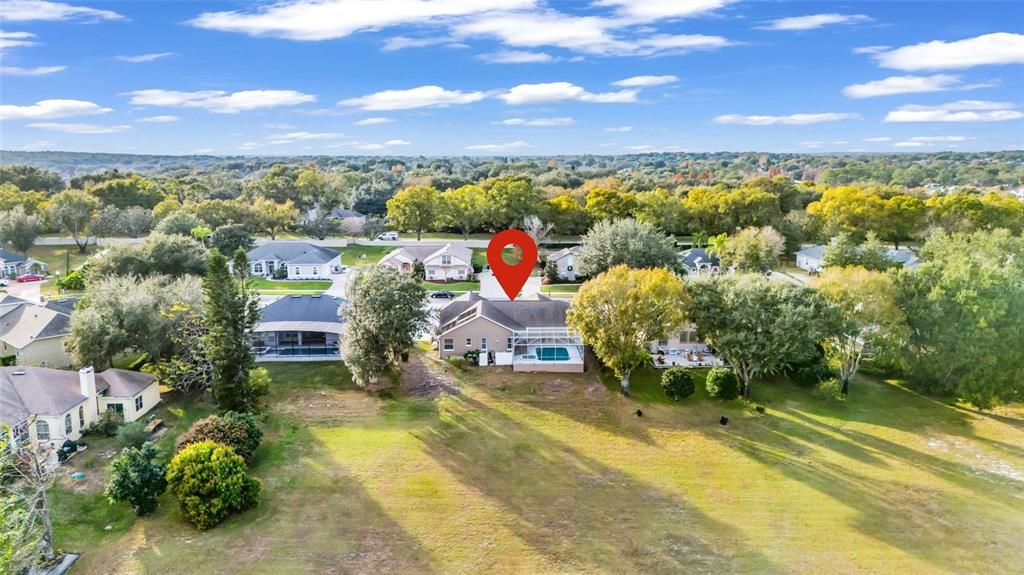 Activo con contrato: $665,000 (3 camas, 2 baños, 2413 Pies cuadrados)