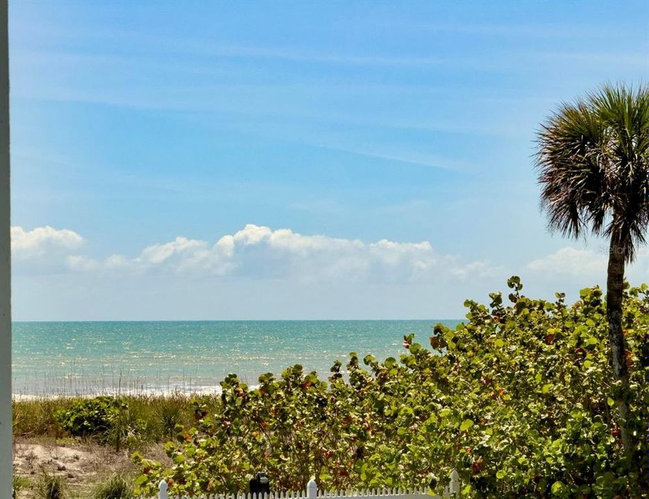 For Rent: $2,650 (1 beds, 1 baths, 754 Square Feet)