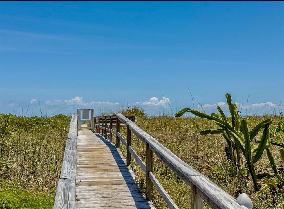For Rent: $2,650 (1 beds, 1 baths, 754 Square Feet)