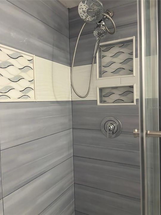 For Rent: $2,650 (1 beds, 1 baths, 754 Square Feet)