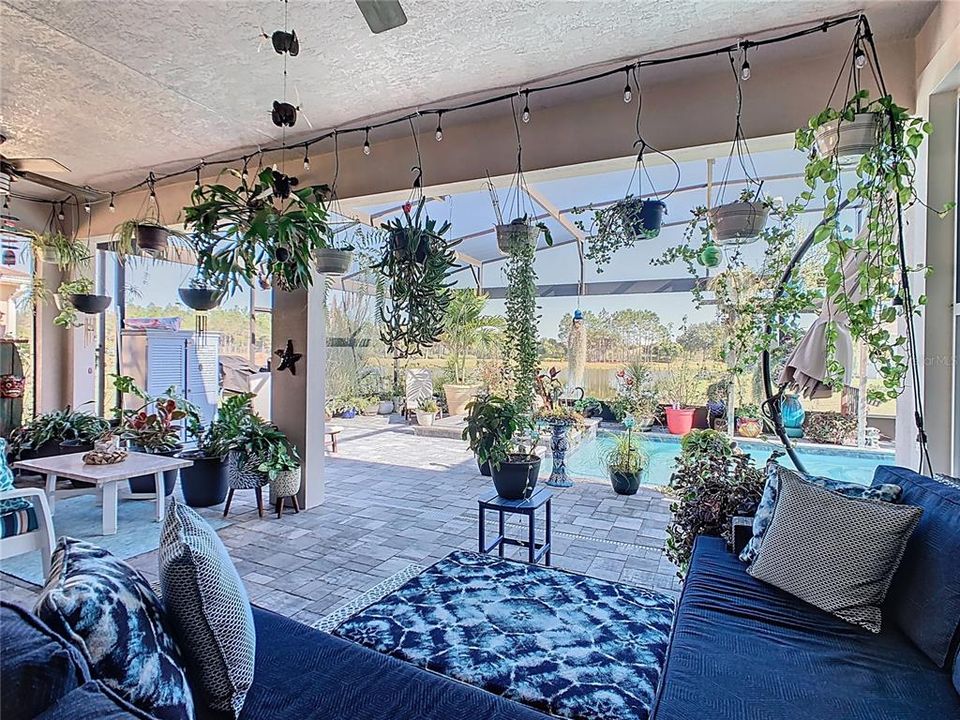 Active With Contract: $589,000 (3 beds, 2 baths, 2427 Square Feet)