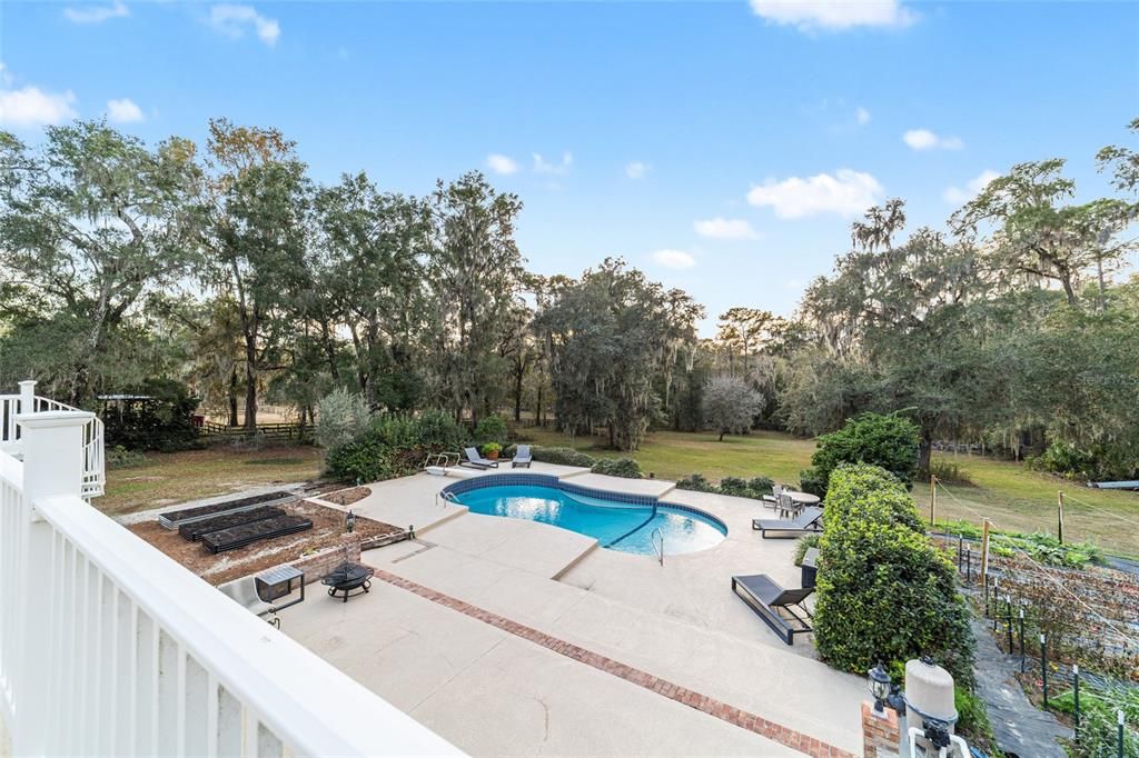 For Sale: $885,000 (3 beds, 2 baths, 3669 Square Feet)