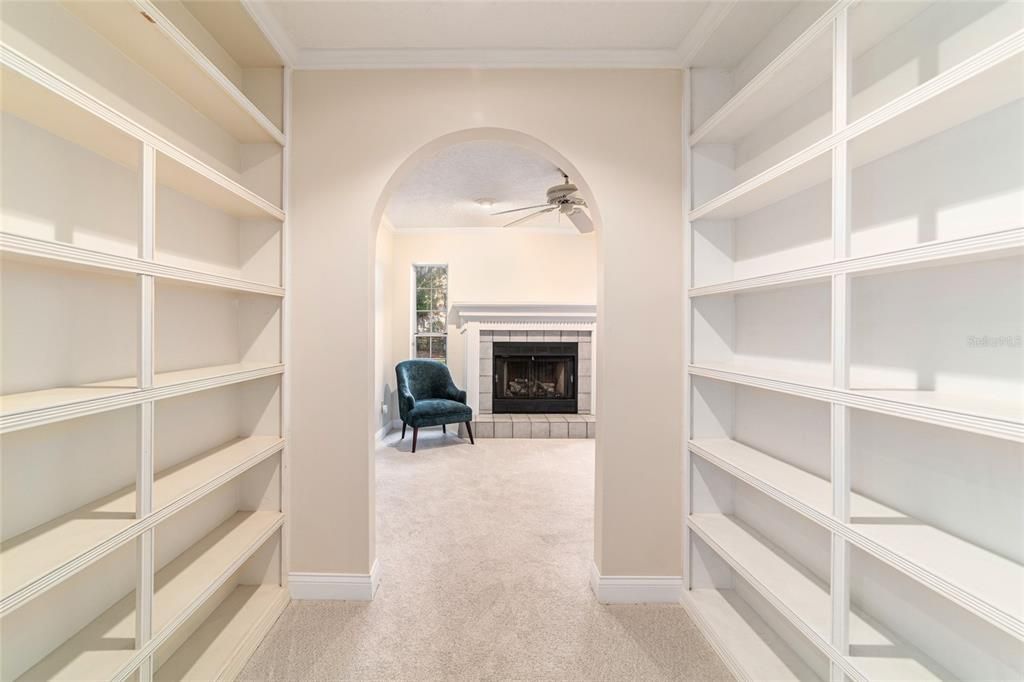 For Sale: $885,000 (3 beds, 2 baths, 3669 Square Feet)