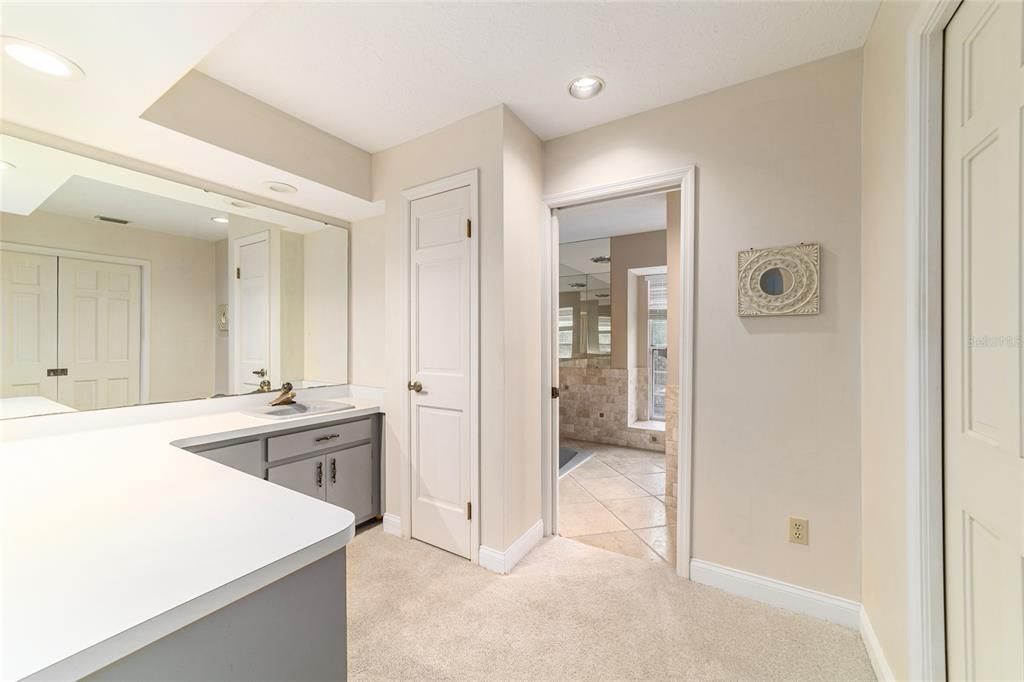 For Sale: $885,000 (3 beds, 2 baths, 3669 Square Feet)