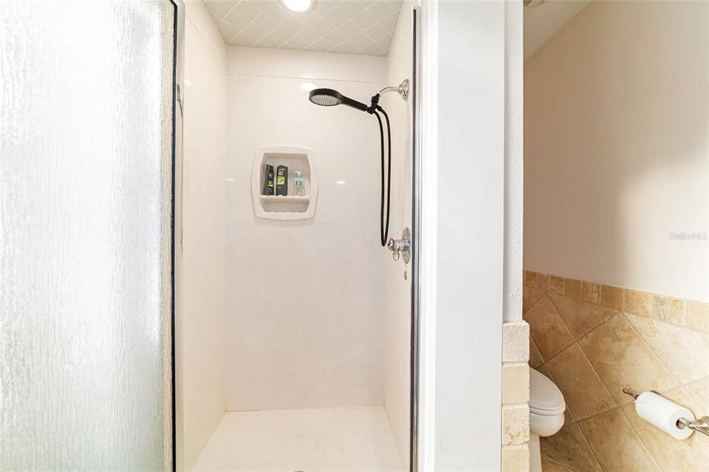 For Sale: $885,000 (3 beds, 2 baths, 3669 Square Feet)