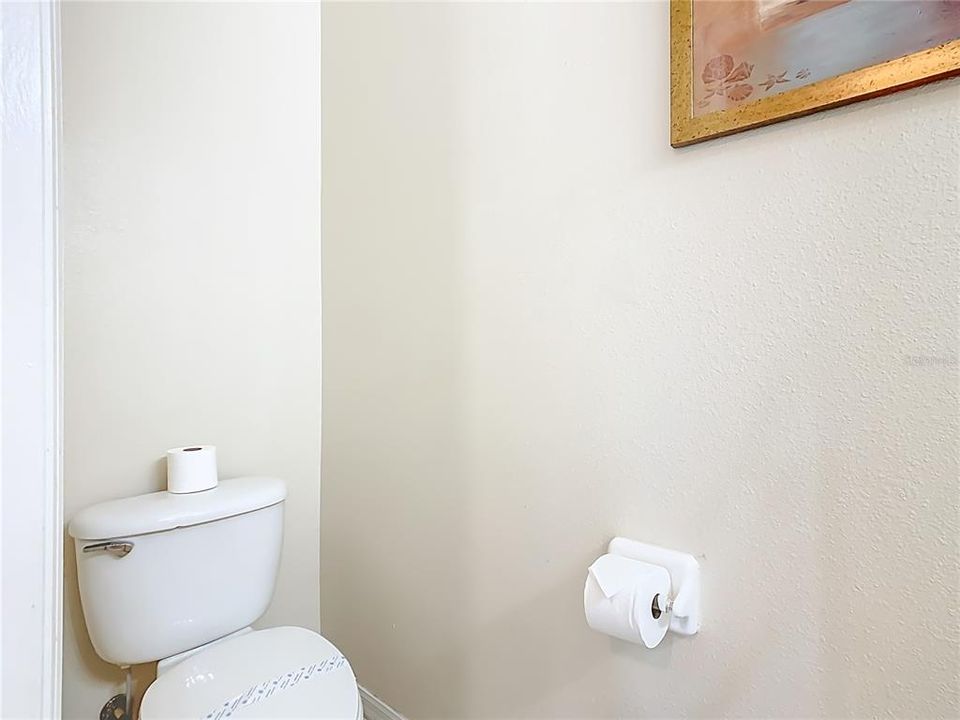 Activo con contrato: $309,000 (4 camas, 3 baños, 1645 Pies cuadrados)