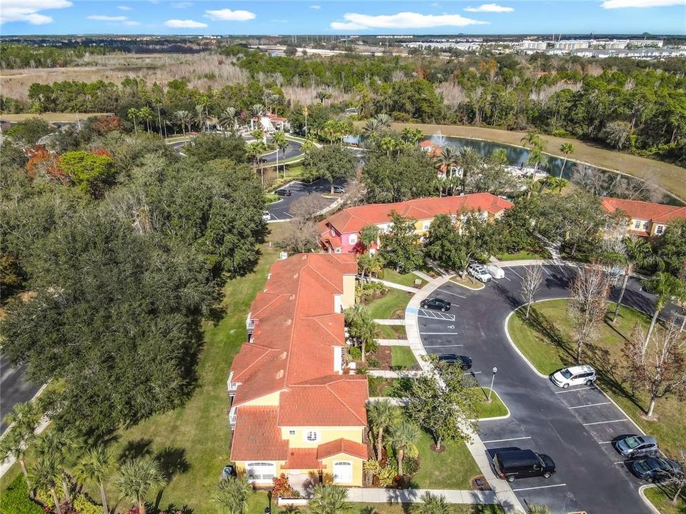 Activo con contrato: $309,000 (4 camas, 3 baños, 1645 Pies cuadrados)
