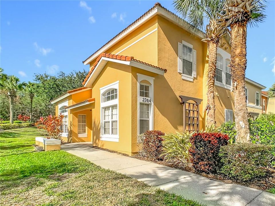 Activo con contrato: $309,000 (4 camas, 3 baños, 1645 Pies cuadrados)