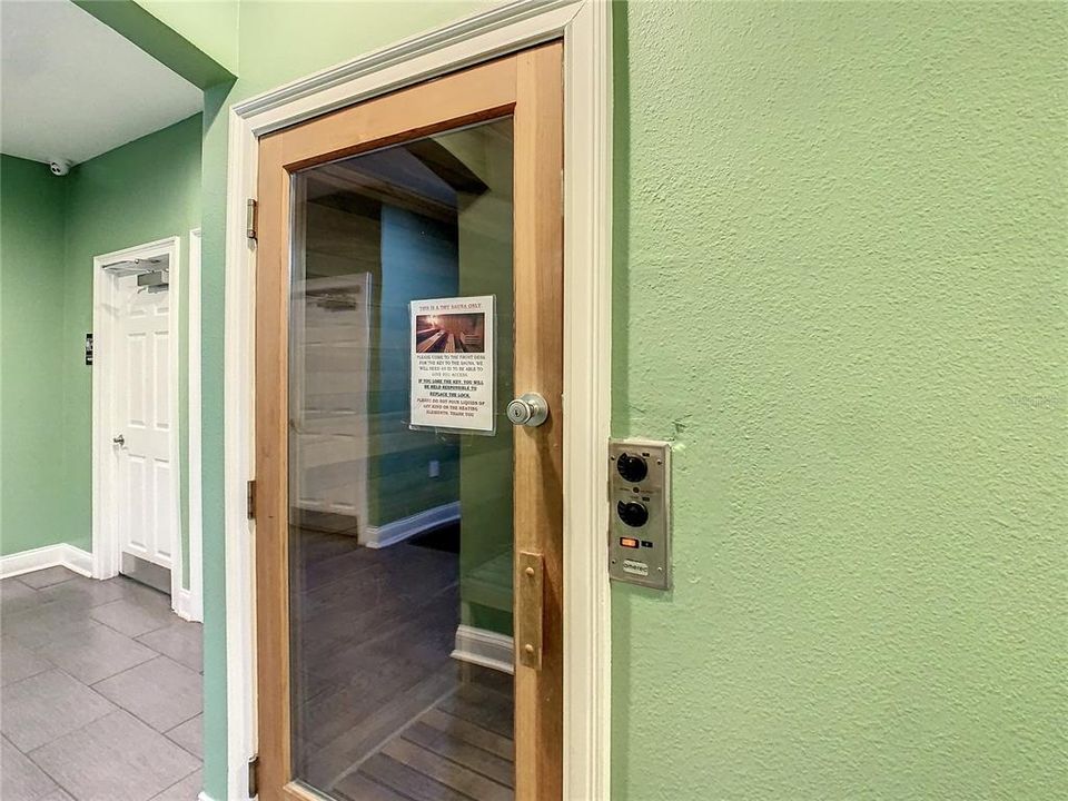 Activo con contrato: $309,000 (4 camas, 3 baños, 1645 Pies cuadrados)