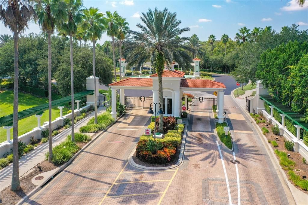 Activo con contrato: $309,000 (4 camas, 3 baños, 1645 Pies cuadrados)